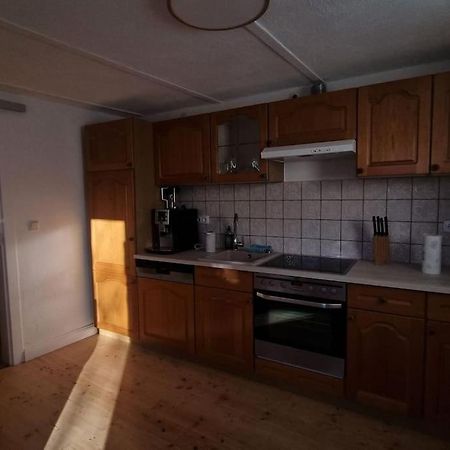 شقة Wohnen In Niederweimar Zwischen Marburg Und Giessen المظهر الخارجي الصورة